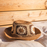 Chapeau De Paille Femme Camel en Crochet Motif Floral - Vitabohem